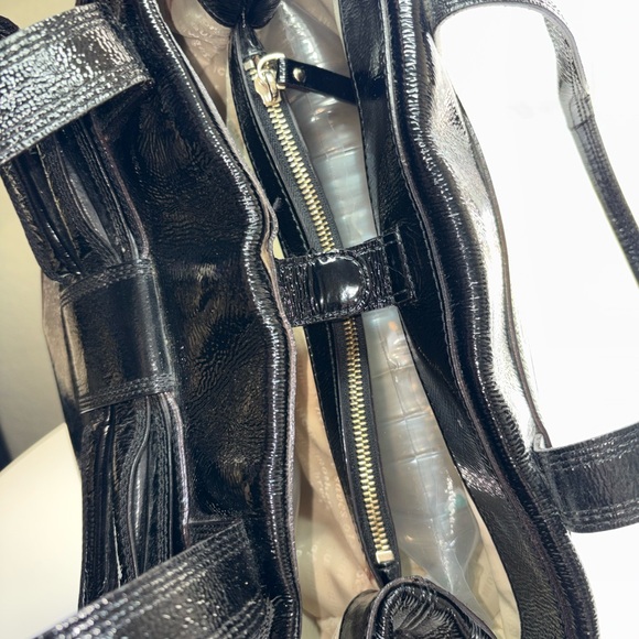 Kate Spade New York Black Patent Leather Bow Tote Shoulder Bag - Picture 9 of 10